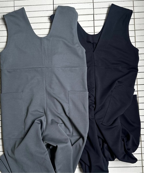 lawgy(ラウジー)の「self cut 2way salopette / セルフカット2wayサロペット(サロペット/オーバーオール・レディース・ブラック/チャコール・FREE)」の12枚目の写真