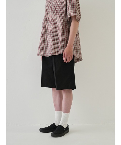 Bargiee（バージー）の「ワンタック ハーフパンツ（チノパンツ・メンズ・ホワイト/ブラック/ライトベージュ・LARGE/MEDIUM）」の16枚目の写真