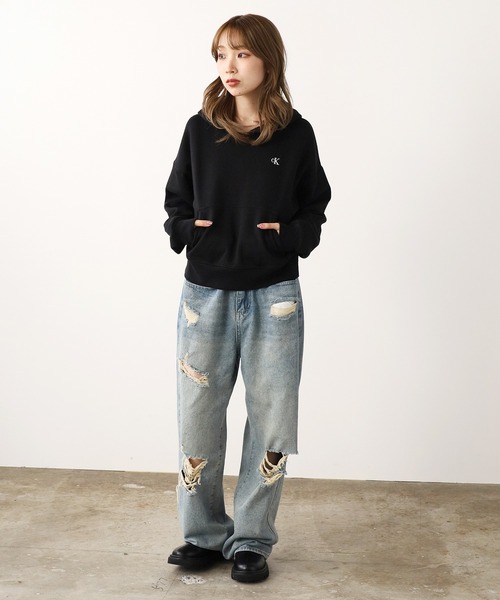 Calvin Klein(カルバン・クライン)の「Calvin Klein/カルバンクライン Long sleeve archive logo hoodie パーカー(パーカー・レディース・ブラック/グレー・M/S/XS)」の14枚目の写真