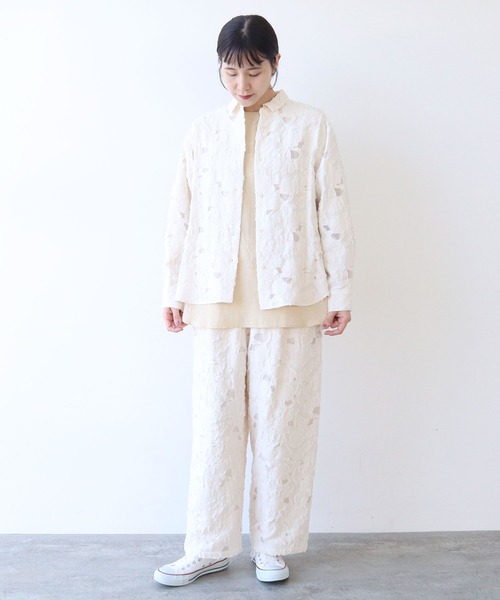 yuni（ユニ ）の「花カットジャカードワイドパンツ（その他パンツ