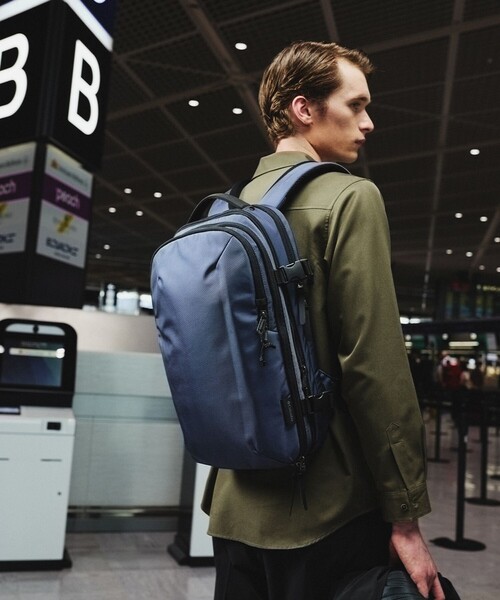 Columbia(コロンビア)の「撥水 Columbia/タイガーブルックプラス バックパック 20L - 28L PC収納(15インチ)/コロンビア(バックパック/リュック・レディース・ブラック/チャコールグレー/ネイビー・ONE SIZE)」の3枚目の写真