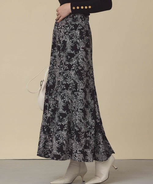 fifth(フィフス)の「プリントマーメイドスカート(スカート・レディース・ブラック/ブルー/ホワイト・M)」の9枚目の写真