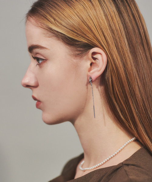 ciite' surgical stainless(シーテサージカルステンレス)の「【 金属アレルギー対応 】 ノットチェーンピアス サージカルステンレス (両耳用)(ピアス(両耳用)・レディース・ゴールド/シルバー・FREE)」の10枚目の写真