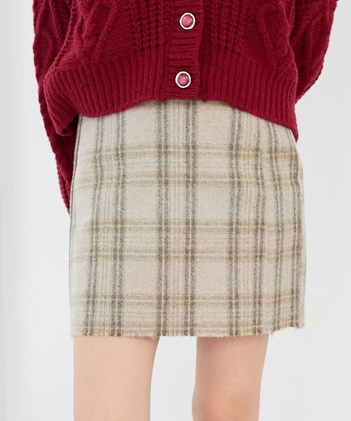 MAJESTIC LEGON（マジェスティックレゴン）の「裾フリンジミニスカート（スカート・レディース・ブラウン系その他2/ホワイト系その他2/ブラック系その他/ホワイト系その他/ベージュ系その他2・MEDIUM）」の15枚目の写真
