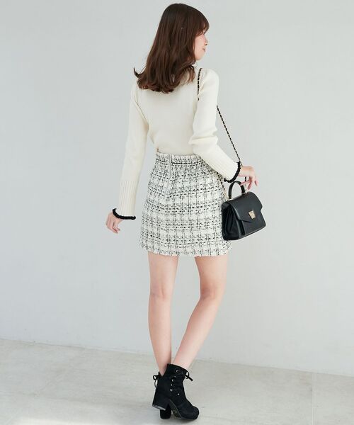 MAJESTIC LEGON（マジェスティックレゴン）の「裾フリンジミニスカート（スカート・レディース・ブラウン系その他2/ホワイト系その他2/ブラック系その他/ホワイト系その他/ベージュ系その他2・MEDIUM）」の22枚目の写真