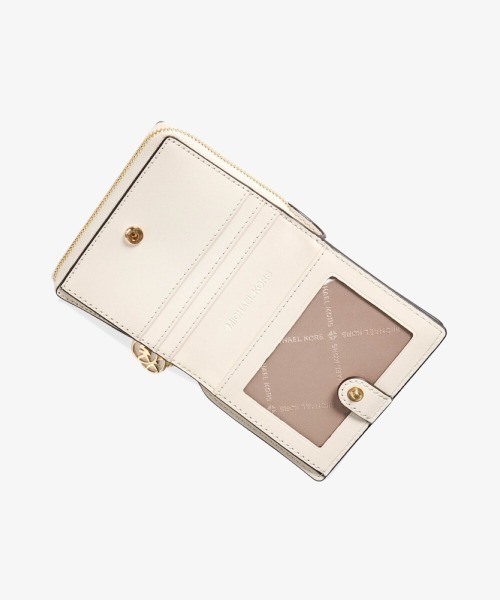 MICHAEL KORS(マイケルコース)の「JET SET TRAVEL ジップ チャーム ウォレット ミディアム(財布・レディース・ベージュ系・FREE)」の5枚目の写真