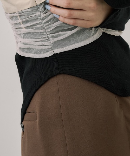 UNITED TOKYO（ユナイテッドトウキョウ）の「ギャザービスチェコンビTEE｜ウォッシャブル/ロンT/ビスチェ/春服（Tシャツ/カットソー・レディース・ホワイト/ブラック・FREE）」の6枚目の写真