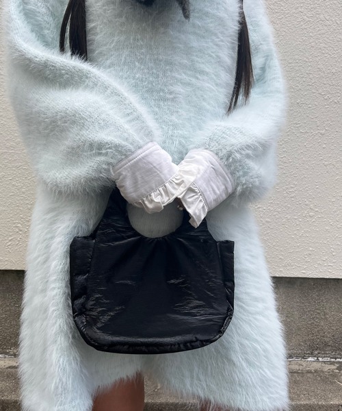 poiregnee（ポワニェ）の「［select］パフミニバッグ（ハンドバッグ・レディース・ブラック/シルバー・FREE）」の2枚目の写真