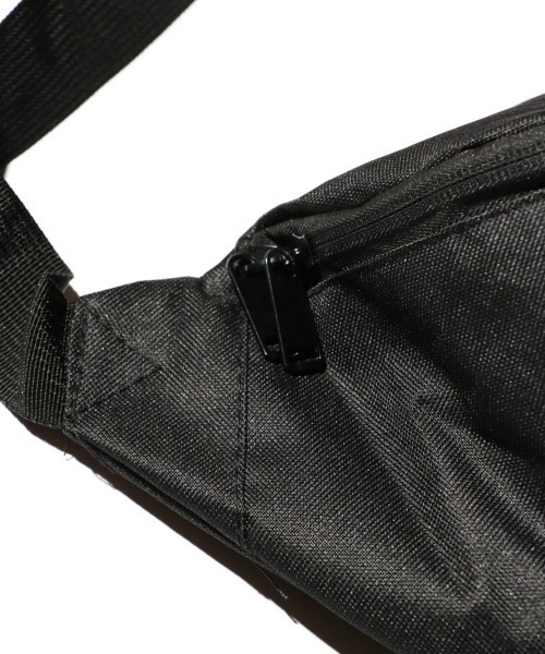 C.E.L.STORE（セルストア）の「NISSIN CAP&BAG / ニッシンキャップ&バッグ POLY OVERSIZED CROSSBODY PACK ボディバッグ（ボディバッグ/ウエストポーチ・メンズ・ブラック・FREE）」の13枚目の写真