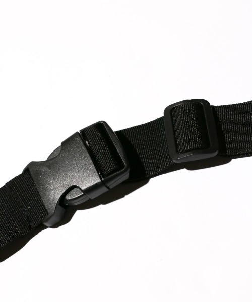 C.E.L.STORE（セルストア）の「NISSIN CAP&BAG / ニッシンキャップ&バッグ POLY OVERSIZED CROSSBODY PACK ボディバッグ（ボディバッグ/ウエストポーチ・メンズ・ブラック・FREE）」の2枚目の写真