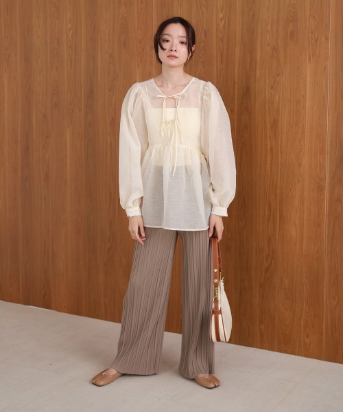 Bab（バブ）の「前後2WAY袖ボリュームリボンブラウス（シャツ/ブラウス・レディース・ライトブルー/アイボリー/ブラック・M）」の5枚目の写真