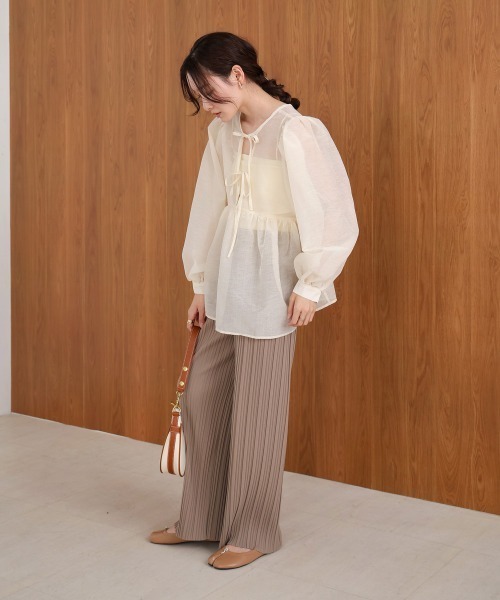 Bab（バブ）の「前後2WAY袖ボリュームリボンブラウス（シャツ/ブラウス・レディース・ライトブルー/アイボリー/ブラック・M）」の9枚目の写真