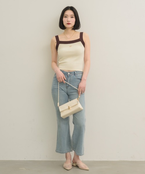 NEUNA(ヌナ)の「スクエアミニバッグ(ハンドバッグ・レディース・ブラック/ブラウン/アイボリー・FREE)」の4枚目の写真