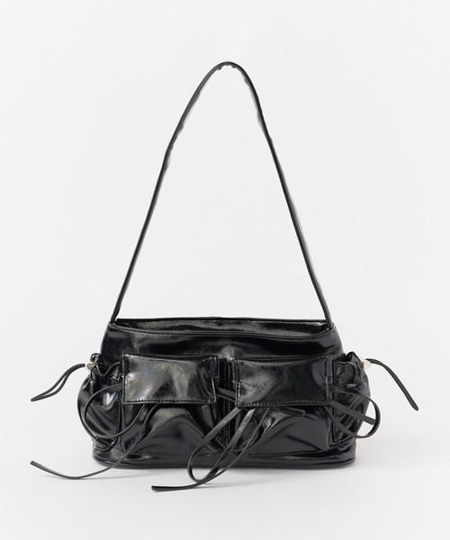 ROOPTOKYO（ループトウキョウ）の「Korean Style Pocket Shoulder Bag / 韓国スタイル ポケット ショルダーバッグ（ショルダーバッグ・レディース・シルバー/ブラック・FREE）」の15枚目の写真