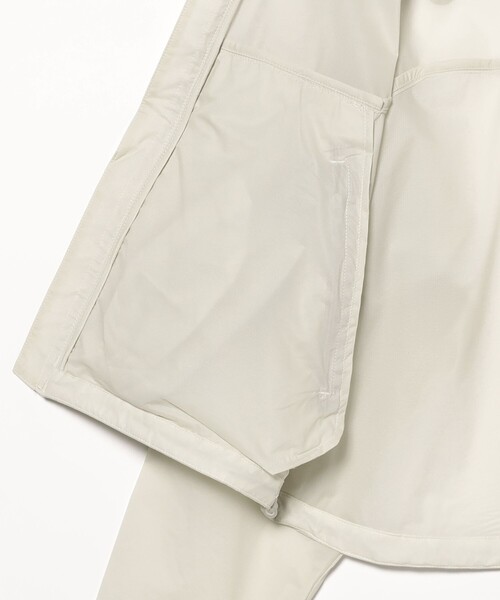 MARMOT（マーモット）の「【別注】Marmot / パッカブル ジャケット（ナイロンジャケット・レディース・ナチュラル/ライトブルー/ブラック・ONE SIZE）」の19枚目の写真