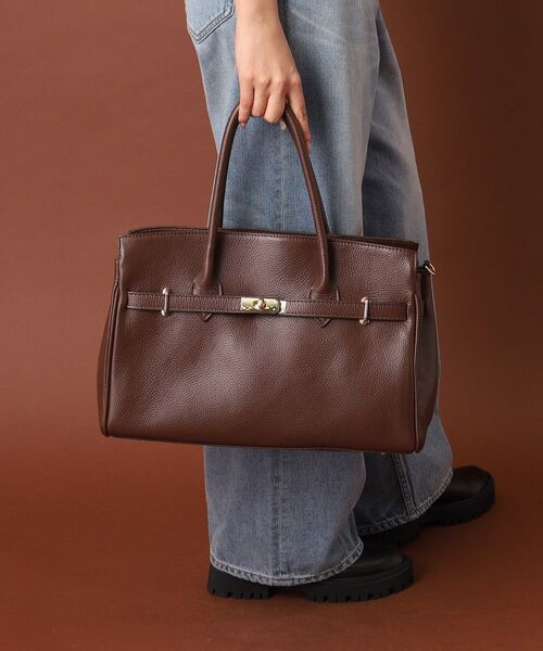 DRESSTERIOR（ドレステリア）の「AULENTTI（オウレンティ）【別注カラー】金具付きレザートート（トートバッグ・レディース・キャメル/ブラウン系その他・00）」の15枚目の写真