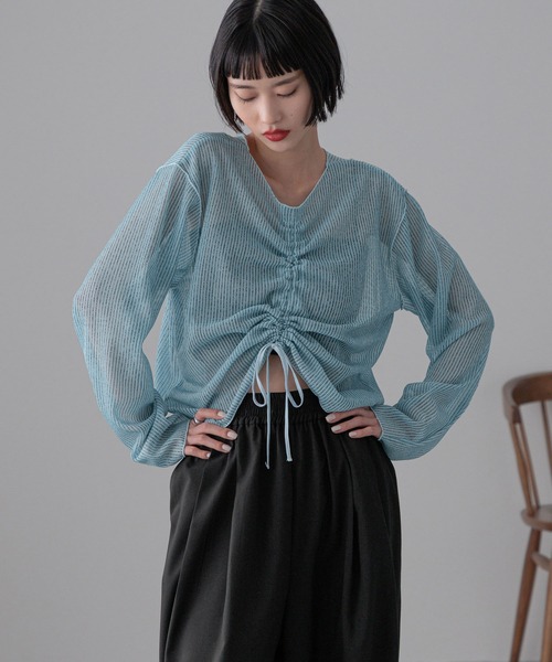 LOWRYS FARM(ローリーズファーム)の「シャーリングシアーラッセルプルオーバー 291346(Tシャツ/カットソー・レディース・アイボリー/ブルー/ブラック/その他・FREE)」の4枚目の写真