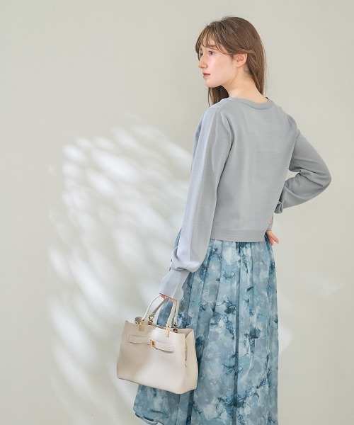 12Twelve Agenda（トゥエルブ　アジェンダ）の「【UVカット】Vネッククロップド長袖ニットカーディガン（カーディガン/ボレロ・レディース・オフホワイト/ブラック/グレー・M）」の10枚目の写真