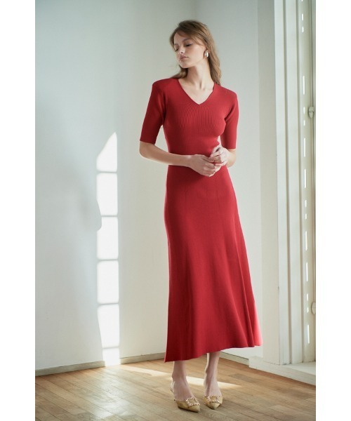 Estella.K(エステラケー)の「Elena Dress ツイストバックカットアウトニットドレス(ワンピース・レディース・レッド/ブラック/ブルー・FREE)」の15枚目の写真