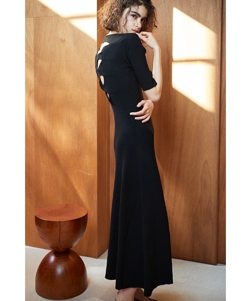 Estella.K(エステラケー)の「Elena Dress ツイストバックカットアウトニットドレス(ワンピース・レディース・レッド/ブラック/ブルー・FREE)」の6枚目の写真