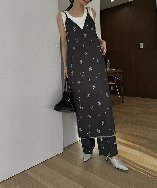 WILLFULLY（ウィルフリー）の「double belt loop center seam ditsy print PT（スラックス・レディース・ブラック/ベージュ・FREE）」の20枚目の写真