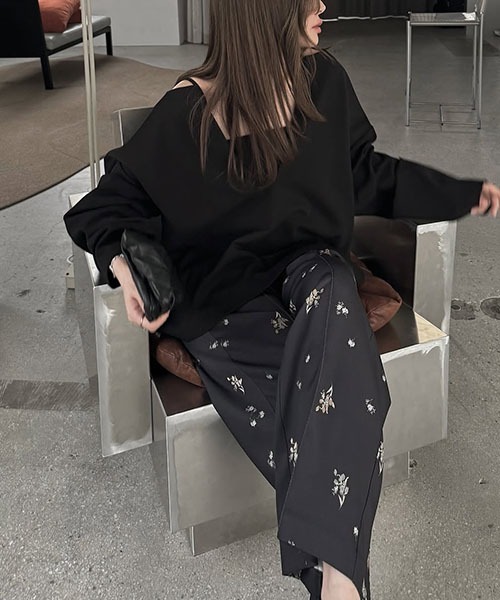 WILLFULLY（ウィルフリー）の「double belt loop center seam ditsy print PT（スラックス・レディース・ブラック/ベージュ・FREE）」の12枚目の写真