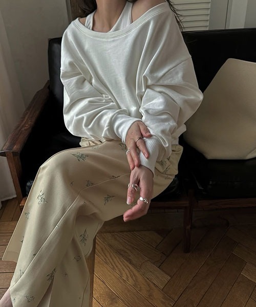 WILLFULLY（ウィルフリー）の「double belt loop center seam ditsy print PT（スラックス・レディース・ブラック/ベージュ・FREE）」の3枚目の写真