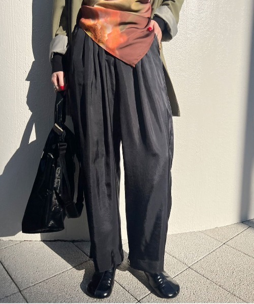 RELAX SILKY STRIGHT PANTS