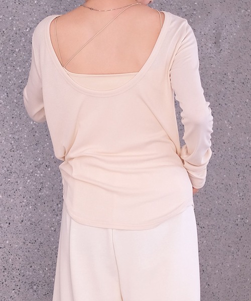 AKTE（アクテ）の「バックラウンドリラックスプルオーバー（Tシャツ/カットソー・レディース・アイボリー/ブラック/ライトグリーン・FREE）」の2枚目の写真