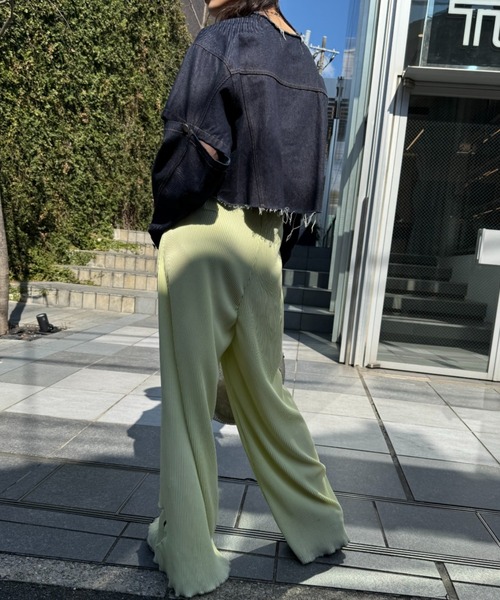 MAISON ELLIE(メゾンエリー)の「cut off pleats wide pants(その他パンツ・レディース・ライトグリーン/コーラル/ブラック・FREE)」の10枚目の写真