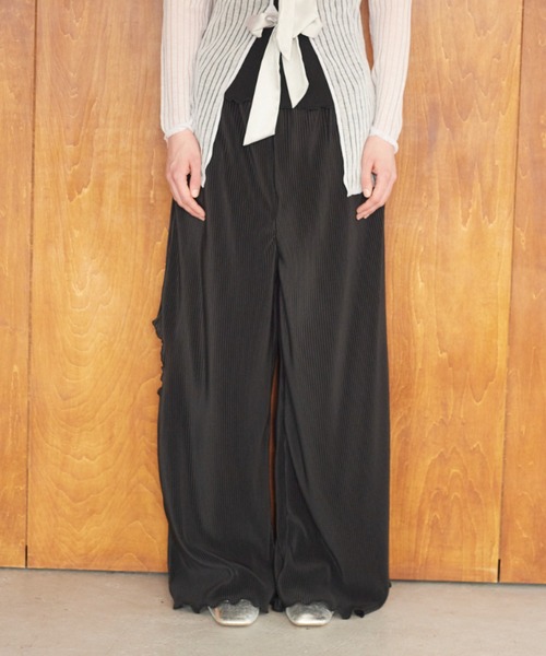 MAISON ELLIE(メゾンエリー)の「cut off pleats wide pants(その他パンツ・レディース・ライトグリーン/コーラル/ブラック・FREE)」の12枚目の写真