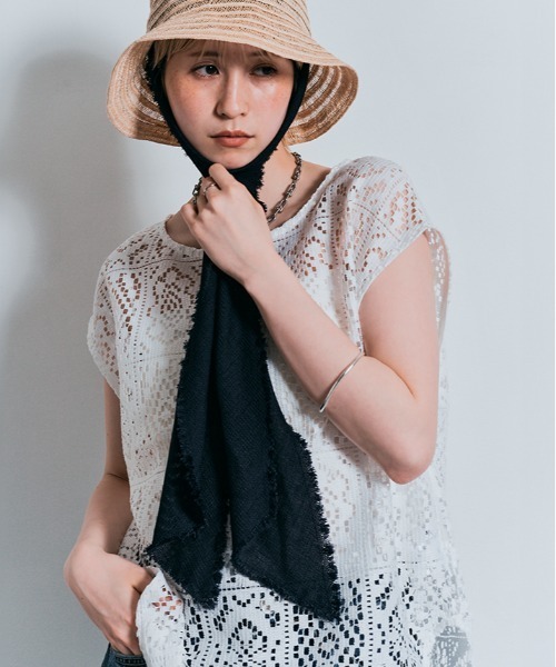 W:Huku(フーク)の「スクエアレース ノースリーブ トップス / ノースリーブ フレンチスリーブ 袖なし(シャツ/ブラウス・レディース・オフホワイト/ブラック・FREE)」の19枚目の写真
