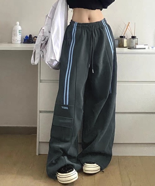 HALEY PESCA（ヘーリーペスカ）の「HALEY PESCA/バイカラーラインスウェットパンツ（スウェットパンツ・レディース・アイボリー/グレー・SMALL/MEDIUM/LARGE）」の2枚目の写真