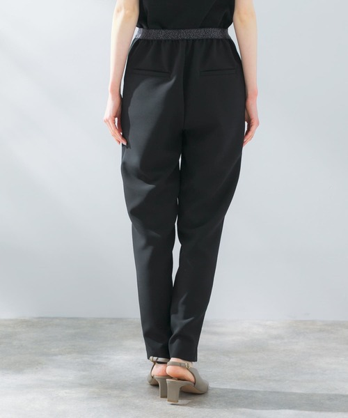URBAN RESEARCH ROSSO WOMEN(アーバンリサーチ ロッソ)の「スリットデザインテーパードパンツ(その他パンツ・レディース・ブラック・36/38)」の20枚目の写真