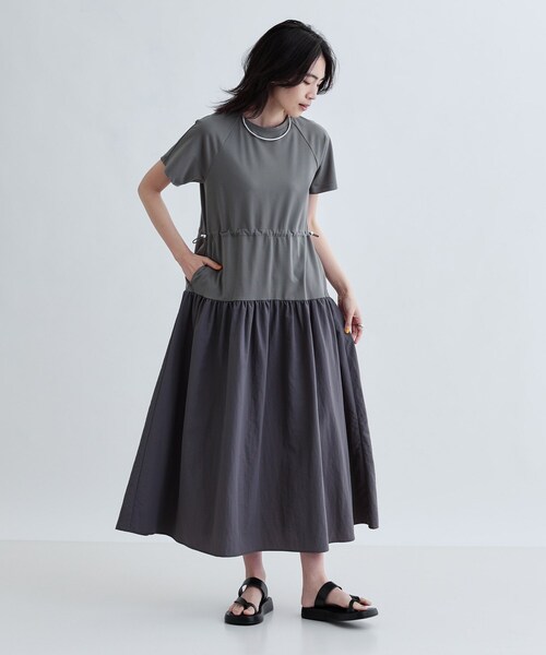 GALLEST(ギャレスト)の「ロング丈ジャージワンピース(ワンピース・レディース・ブラウン系その他/ブラック/ダークグレー・38/34)」の4枚目の写真