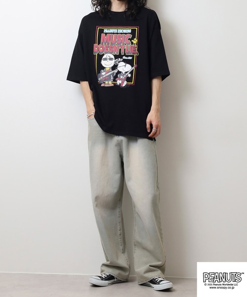 PEANUTS(ピーナッツ)の「PEANUTS ROCK柄ヘビーウエイトドロップショルダーTシャツ(Tシャツ/カットソー・メンズ・オフホワイト/ブラック/ライトカーキ・S/M/L/LL)」の17枚目の写真