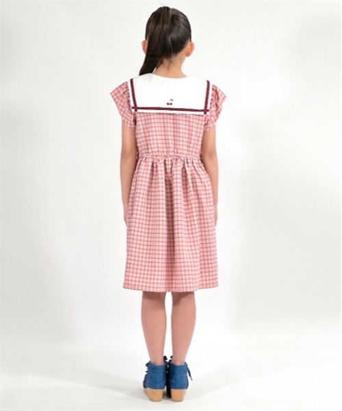 axes femme(アクシーズファム)の「チェック柄セーラー肩開きワンピース(ワンピース・キッズ・レッド/サックスブルー・MEDIUM/LARGE/X-LARGE)」の5枚目の写真