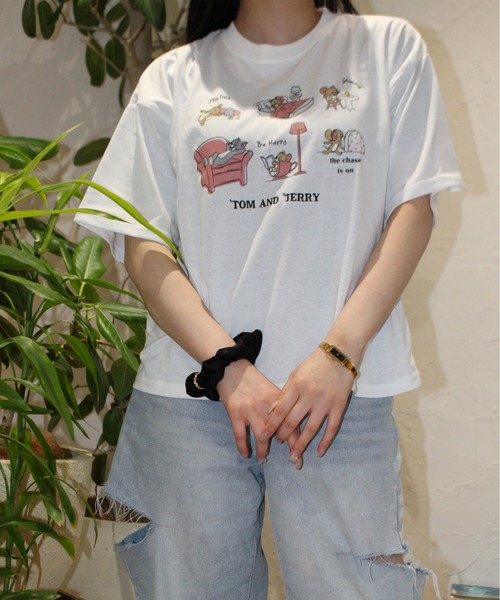 Tom&Jerry(トムアンドジェリー)の「【TOM & JERRY/トムとジェリー】天竺 プリント/刺繍 WIDEシルエット 半袖Tシャツ(Tシャツ/カットソー・レディース・ブルー系/ブラウン/オフホワイト/ライラック・L/M)」の1枚目の写真