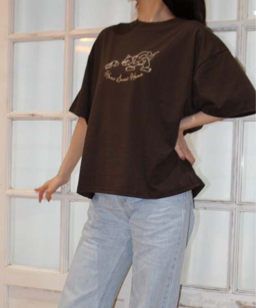 Tom&Jerry(トムアンドジェリー)の「【TOM & JERRY/トムとジェリー】天竺 プリント/刺繍 WIDEシルエット 半袖Tシャツ(Tシャツ/カットソー・レディース・ブルー系/ブラウン/オフホワイト/ライラック・L/M)」の10枚目の写真