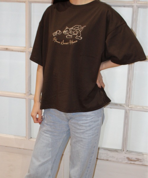 Tom&Jerry(トムアンドジェリー)の「【TOM & JERRY/トムとジェリー】天竺 プリント/刺繍 WIDEシルエット 半袖Tシャツ(Tシャツ/カットソー・レディース・ブルー系/ブラウン/オフホワイト/ライラック・L/M)」の9枚目の写真