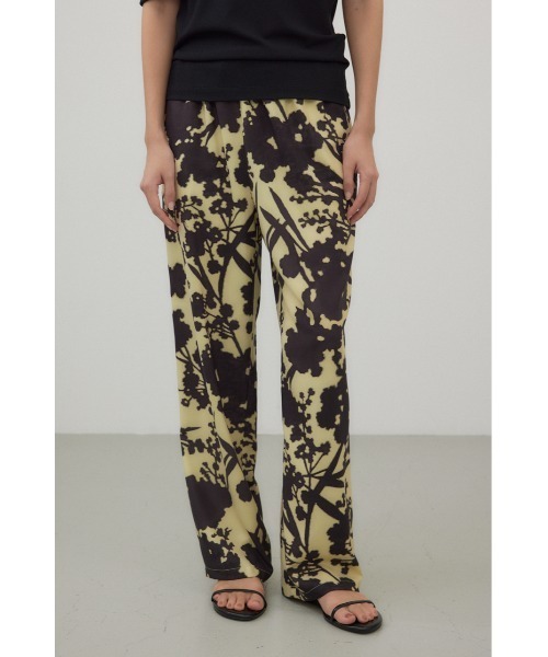 crie conforto(クリーコンフォルト)の「ブラーフラワープリントパンツ(スラックス・レディース・ホワイト系その他/イエロー系その他/ブラウン系その他・MEDIUM/SMALL)」の3枚目の写真