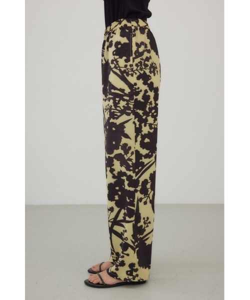 crie conforto(クリーコンフォルト)の「ブラーフラワープリントパンツ(スラックス・レディース・ホワイト系その他/イエロー系その他/ブラウン系その他・MEDIUM/SMALL)」の8枚目の写真