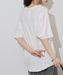 コクーンシルエットプルオーバー