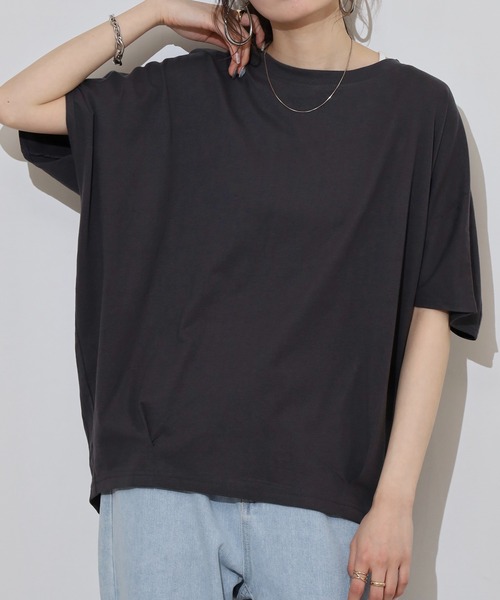atONE(アットワン)の「コクーンシルエットプルオーバー(Tシャツ/カットソー・レディース・チャコールグレー/オフホワイト/ブラック/グレイッシュベージュ/ミント・M-L/4L~5L/LL~3L)」の19枚目の写真