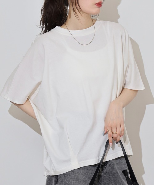 atONE(アットワン)の「コクーンシルエットプルオーバー(Tシャツ/カットソー・レディース・チャコールグレー/オフホワイト/ブラック/グレイッシュベージュ/ミント・M-L/4L~5L/LL~3L)」の14枚目の写真