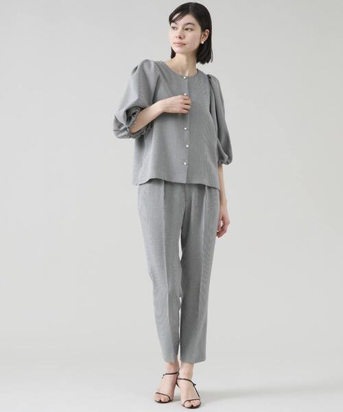 Tiara(ティアラ)の「2タックテーパードパンツ(セットアップ可)(その他パンツ・レディース・パープル/ホワイト×ブラック/ブラック・2/4/3)」の20枚目の写真
