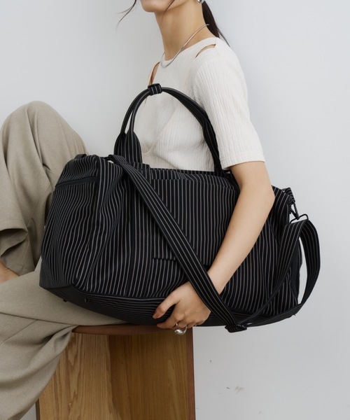 ブルガリ　キャリーバッグ　ボストンバッグ　2wayオールレザー　黒　鍵　南京錠 ブルガリ キャリーバッグ ボストンバッグ 2wayオールレザー 黒 鍵