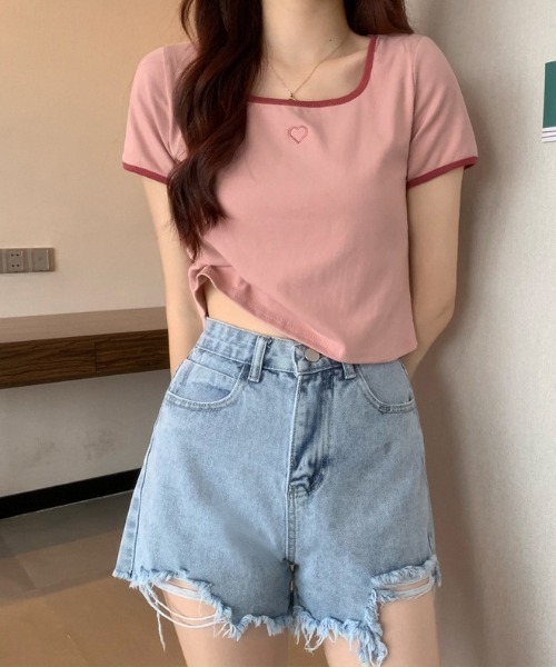 WEGO（ウィゴー）の「WEGO/パイピングハート刺繍Tシャツ（Tシャツ/カットソー・レディース・ブラック/ピンク/ホワイト・MEDIUM/SMALL）」の13枚目の写真