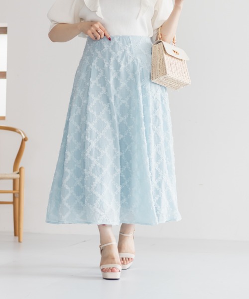 CLETTE(クレット)の「フリルチェックフレアスカート(スカート・レディース・ブラック/アイボリー/ブルー・LL/3L/4L)」の3枚目の写真