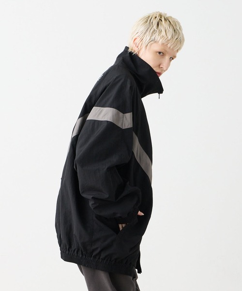 VIRGOwearworks（ヴァルゴウェアワークス）の「FLORA PANTHER REVERSIBLE JACKET（ナイロンジャケット・レディース・グレー/ブラック/パープル・2/3/4）」の14枚目の写真